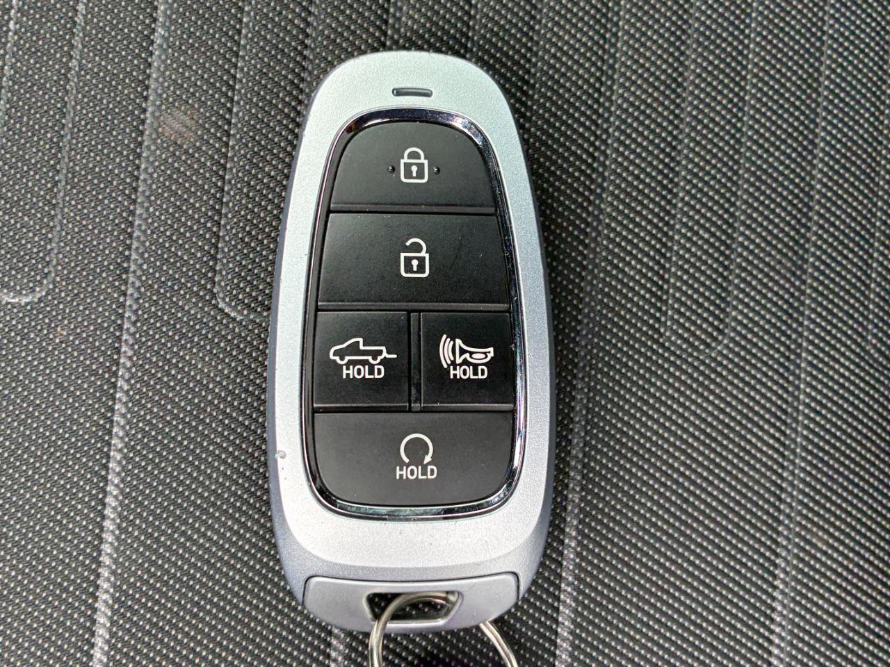 Used 2022 Hyundai Santa Cruz SEL Premium AWD/4WD image 30