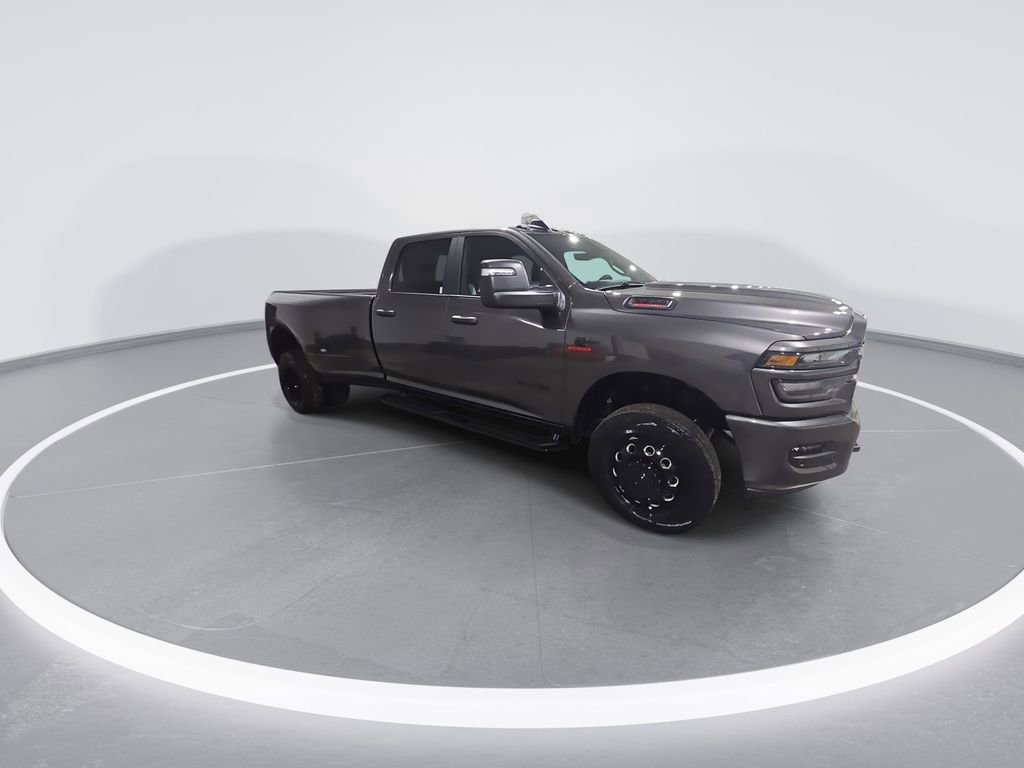 Used 2026 RAM 3500 Big Horn AWD/4WD image 2