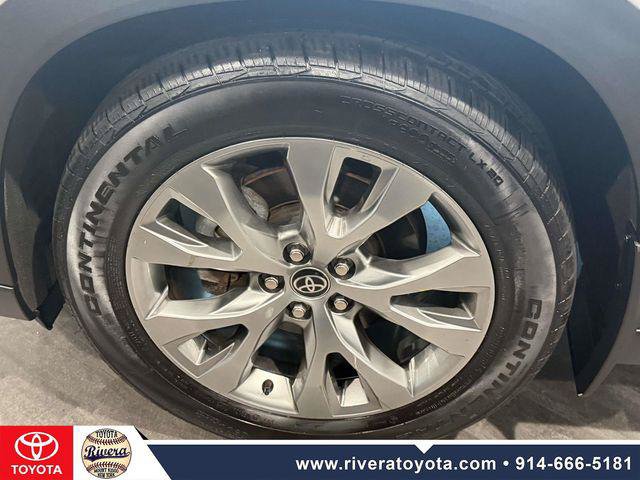 Certified 2024 Toyota Grand Highlander AWD image 9