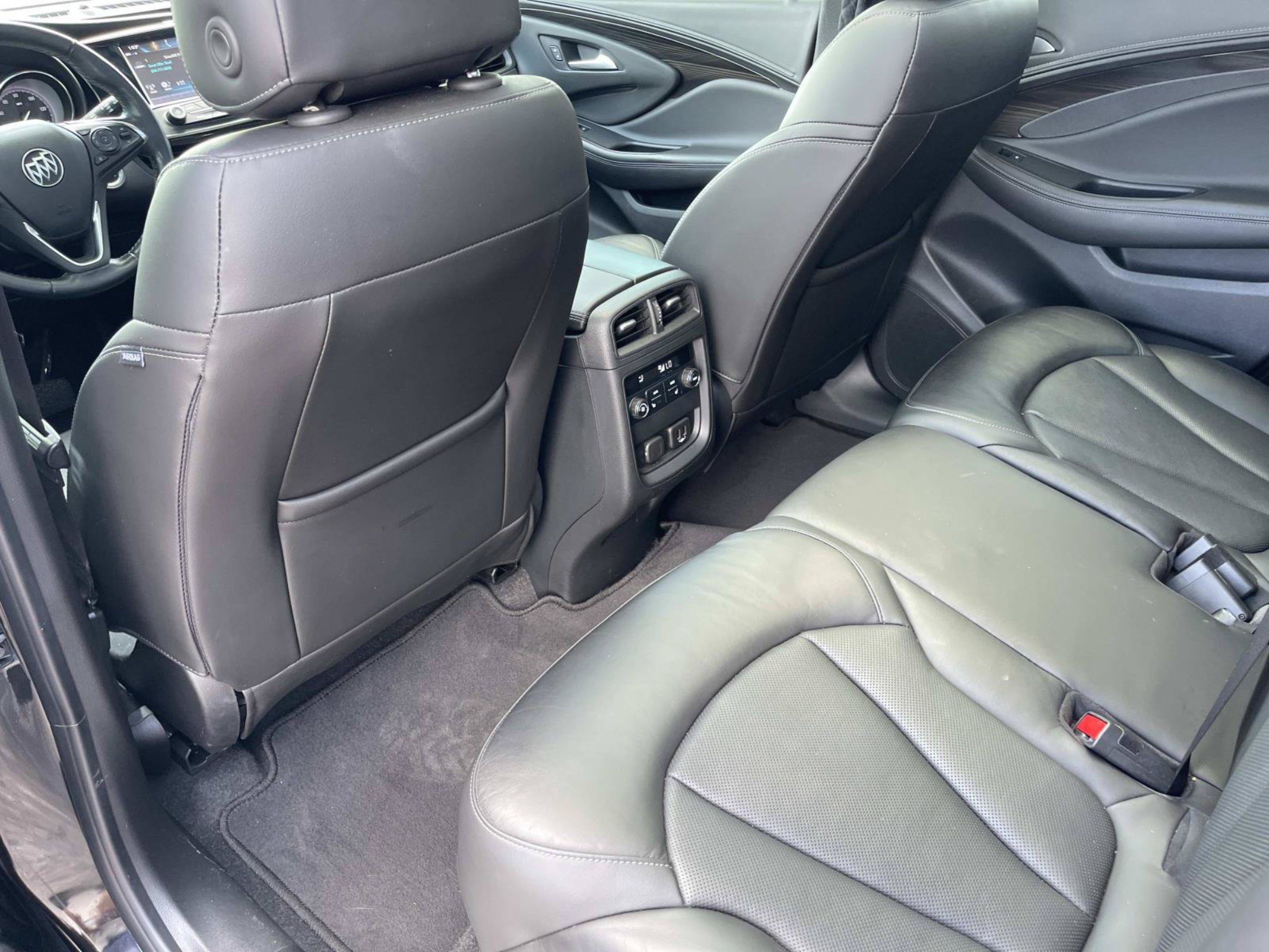 Used 2020 Buick Envision Essence FWD image 16