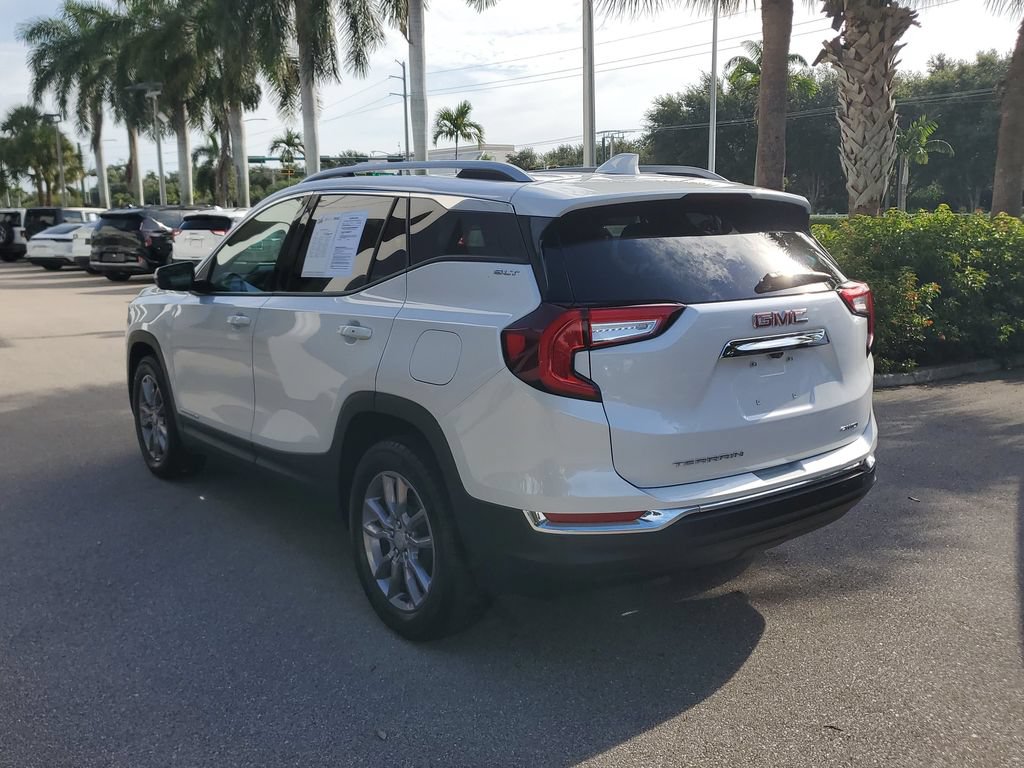 Certified 2023 GMC Terrain SLT w/ Infotainment Package II AWD/4WD image 3