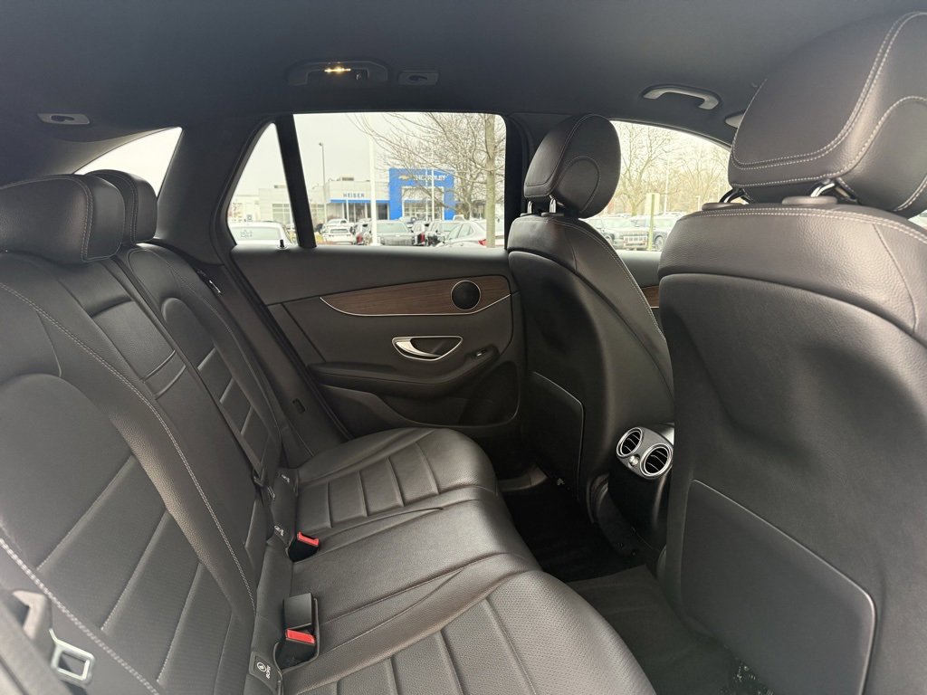 Used 2021 Mercedes-Benz GLC 300 4MATIC image 28