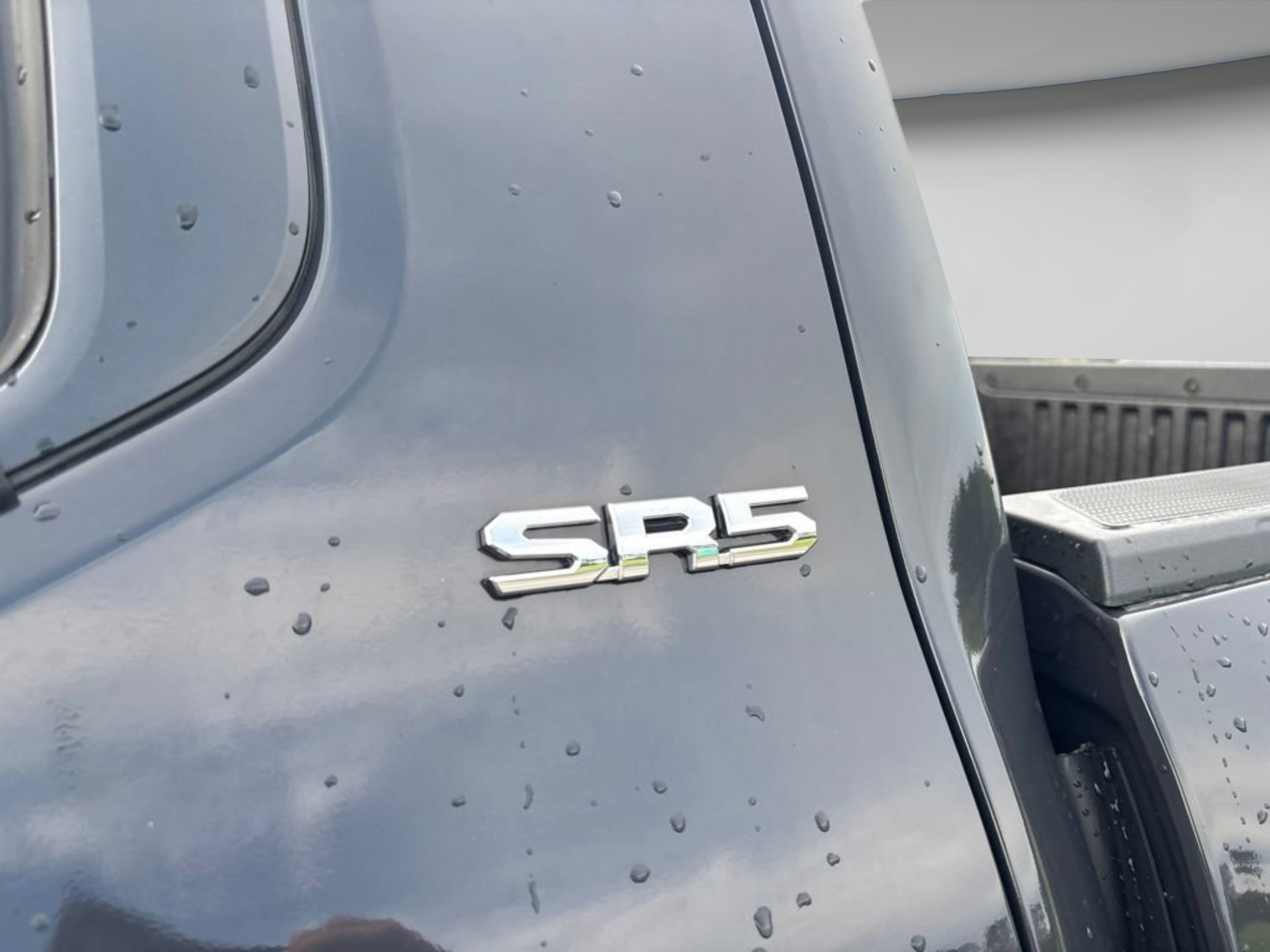 Certified 2025 Toyota Tacoma SR5 AWD/4WD image 31