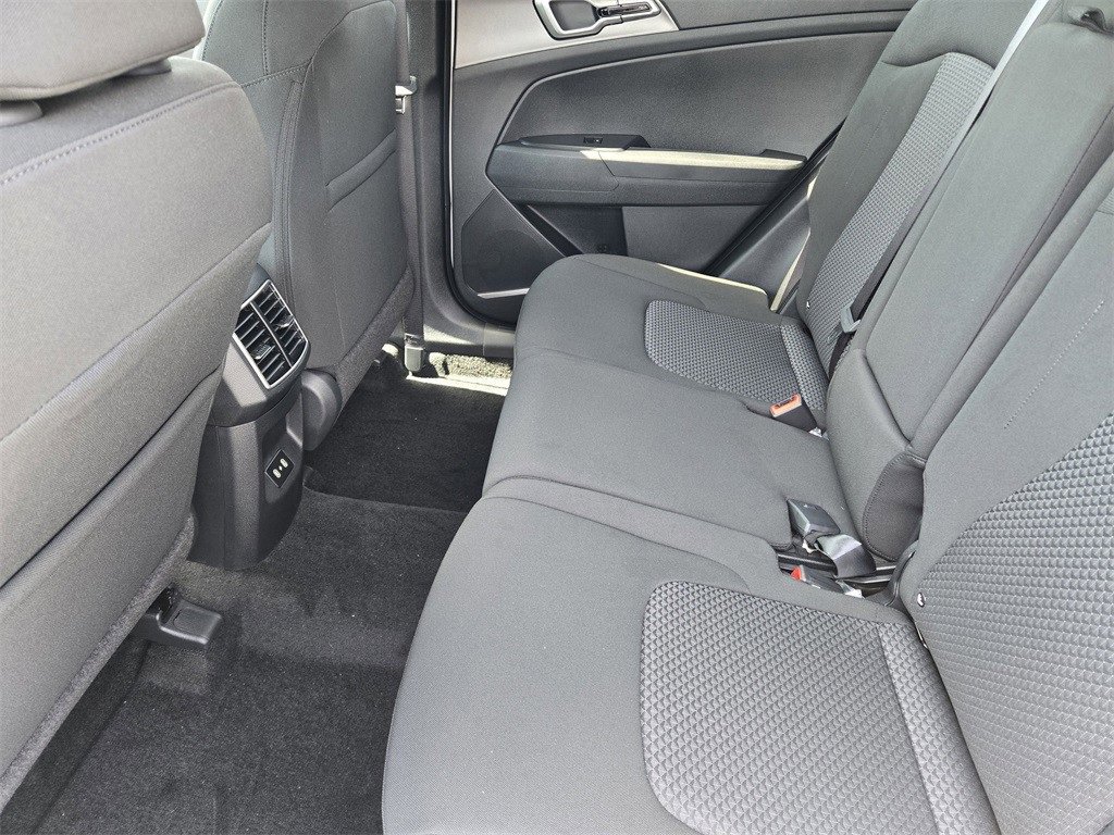 New 2026 Kia Sportage LX image 21