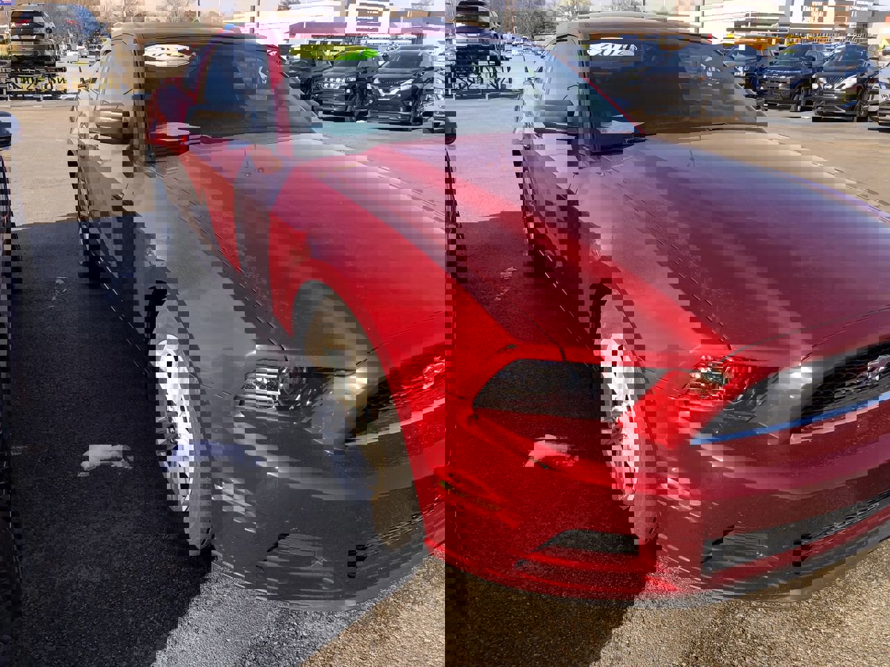 Used 2014 Ford Mustang Coupe image 7