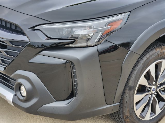 Certified 2025 Subaru Outback Limited AWD/4WD image 9