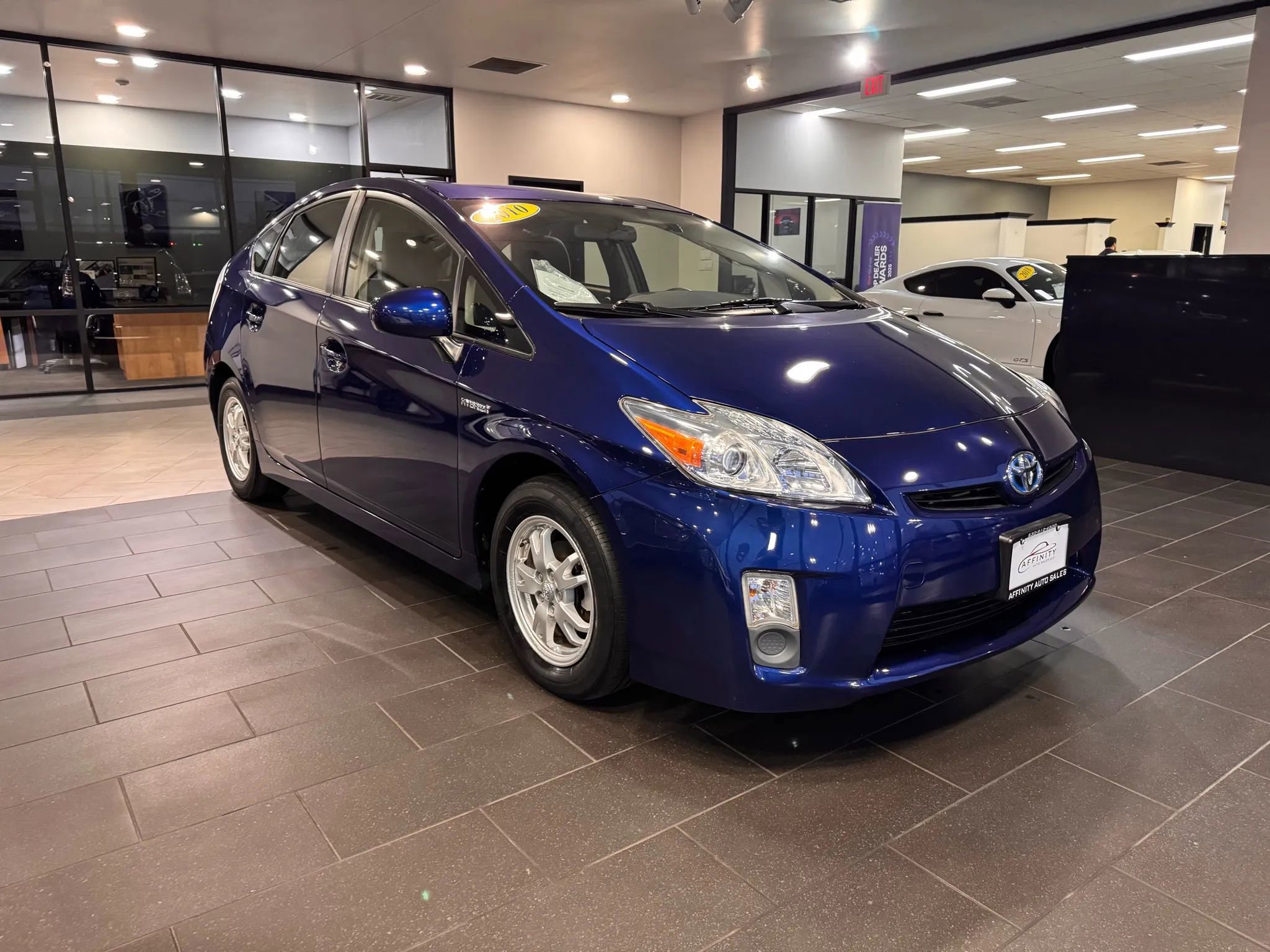 Used 2010 Toyota Prius Two image 7