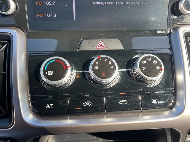 Used 2022 Kia Sorento LX image 19