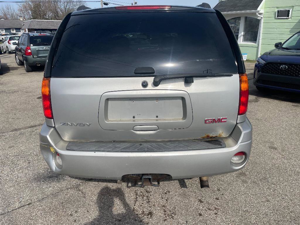 Used 2008 GMC Envoy SLE image 6