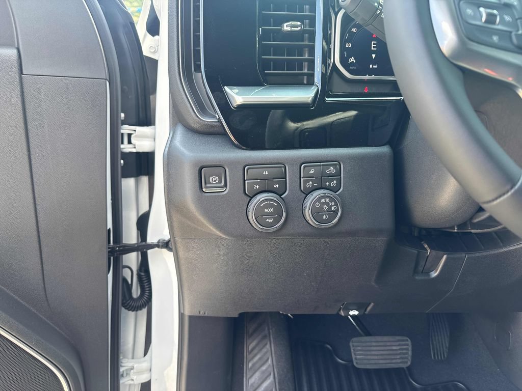 New 2026 Chevrolet Silverado 2500 LT w/ Z71 Chrome Sport Edition AWD/4WD image 12
