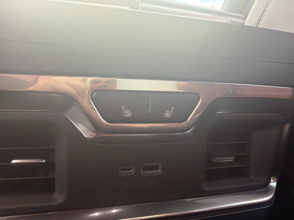 New 2026 GMC Sierra 2500 Denali Ultimate AWD/4WD image 33