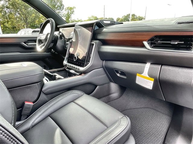 New 2026 GMC Yukon Denali w/ Sun & Power Step Package image 30