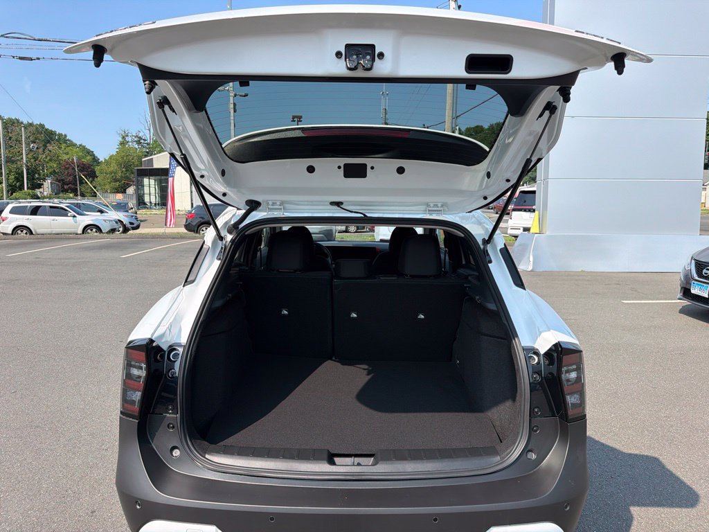 New 2026 Nissan Kicks SV w/ SV Premium Package AWD/4WD image 22