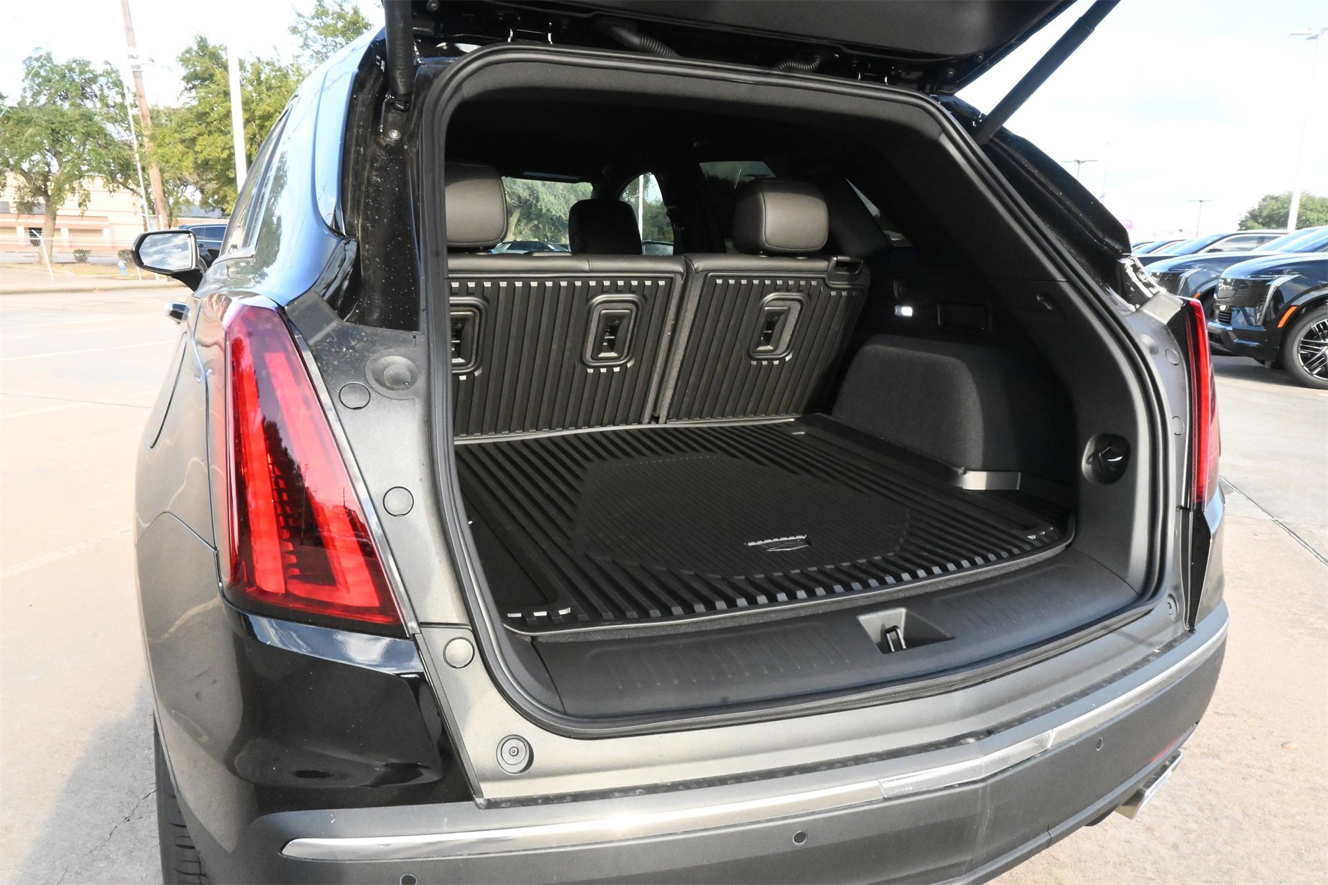 New 2026 Cadillac XT5 Luxury w/ LPO, Floor Liner Package image 23