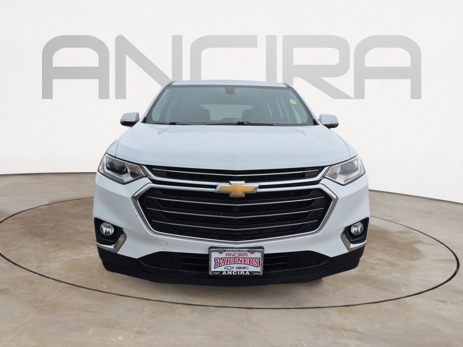 Used 2019 Chevrolet Traverse LT FWD image 4
