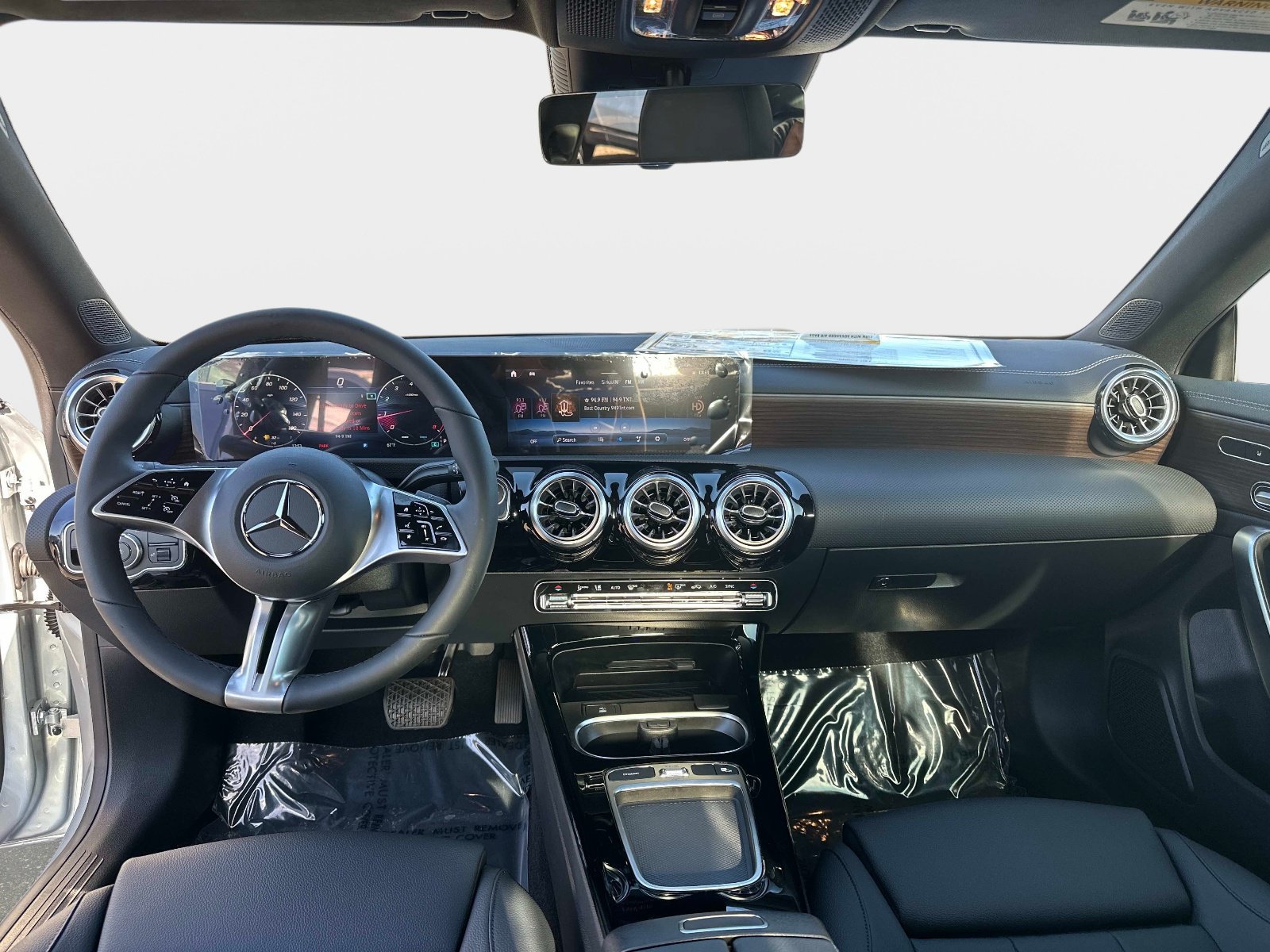 Certified 2026 Mercedes-Benz CLA 250 4MATIC image 15