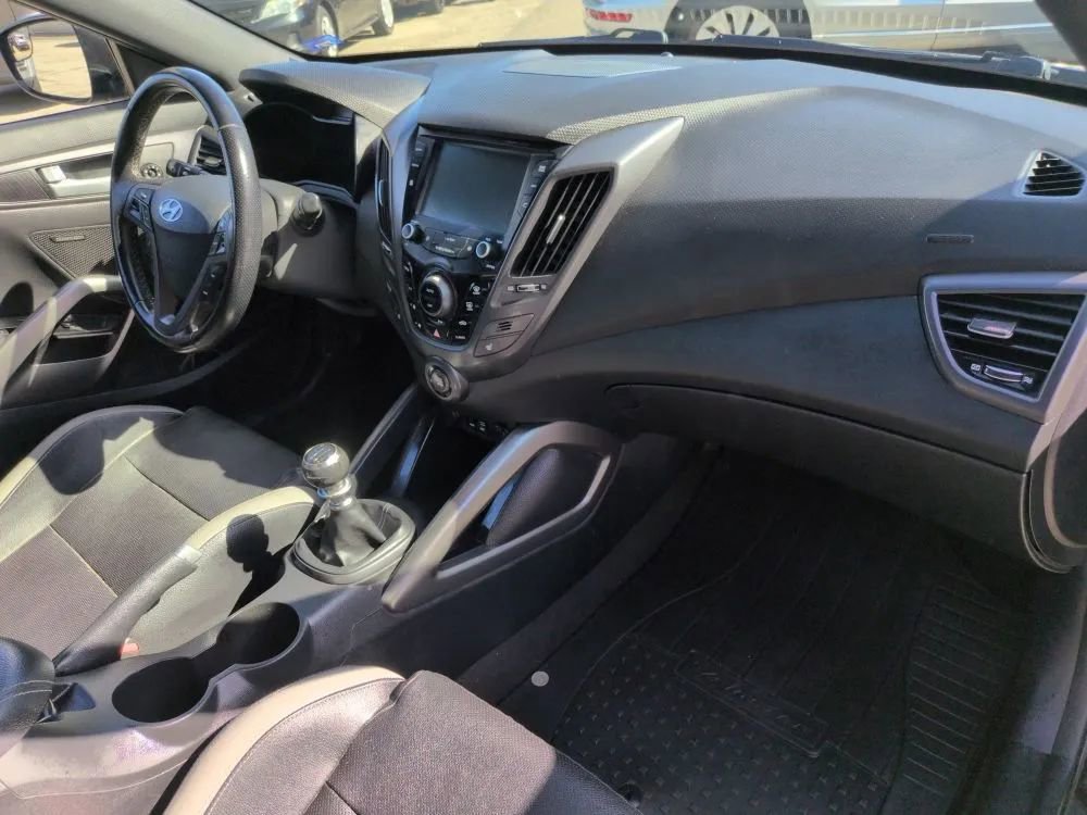 Used 2016 Hyundai Veloster Turbo w/ Option Group 04 image 13