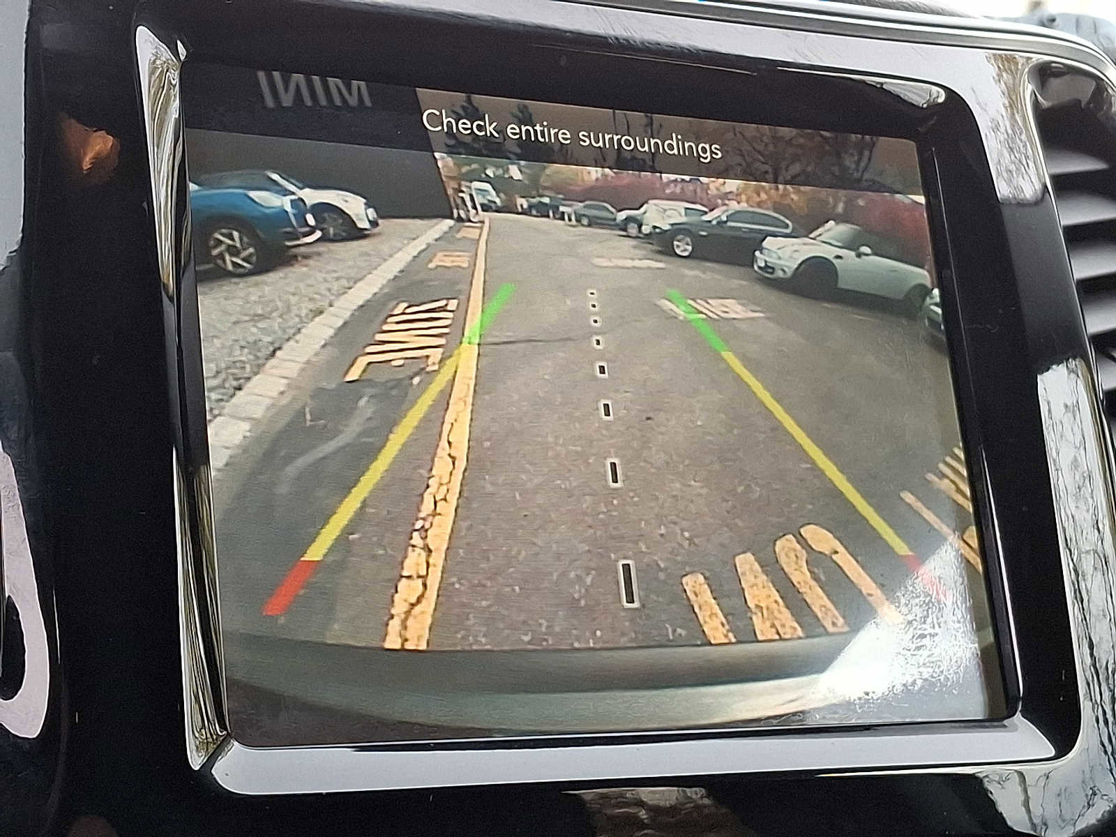 Used 2019 Jeep Cherokee Limited image 15