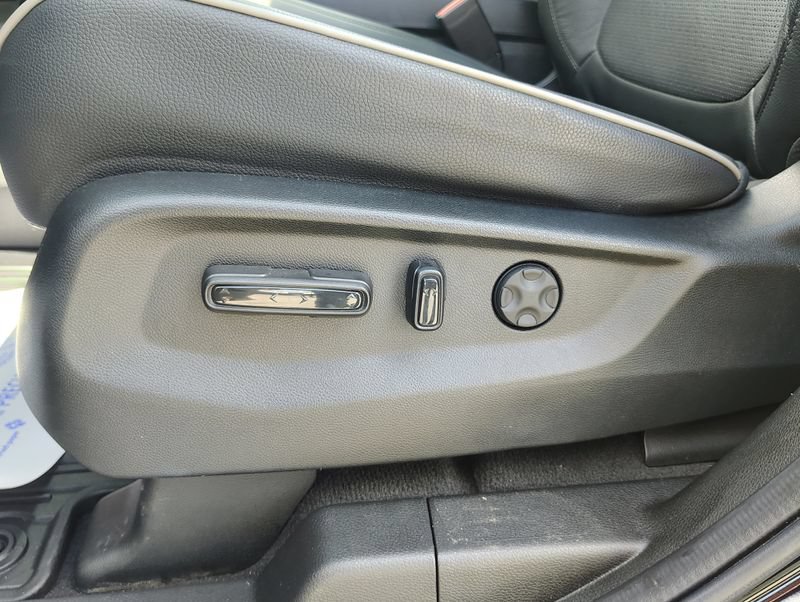 Used 2025 Honda Odyssey Elite image 15