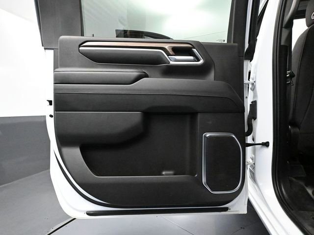 Used 2024 Chevrolet Silverado 3500 LT image 38