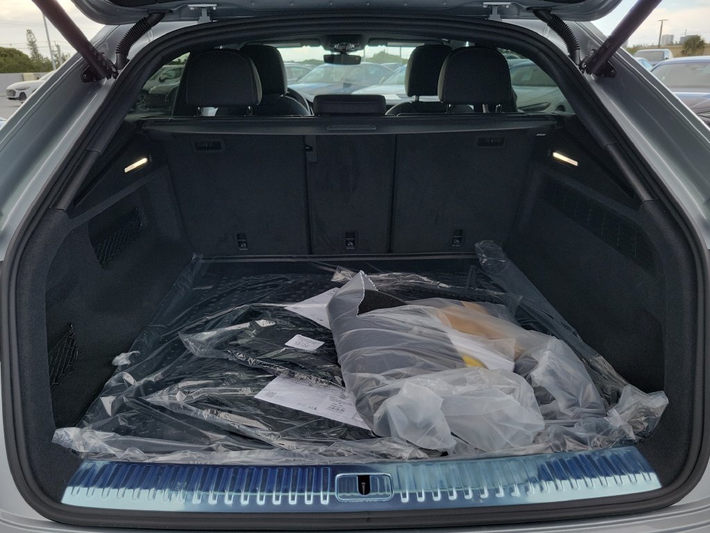 New 2026 Audi Q8 Premium AWD/4WD image 30