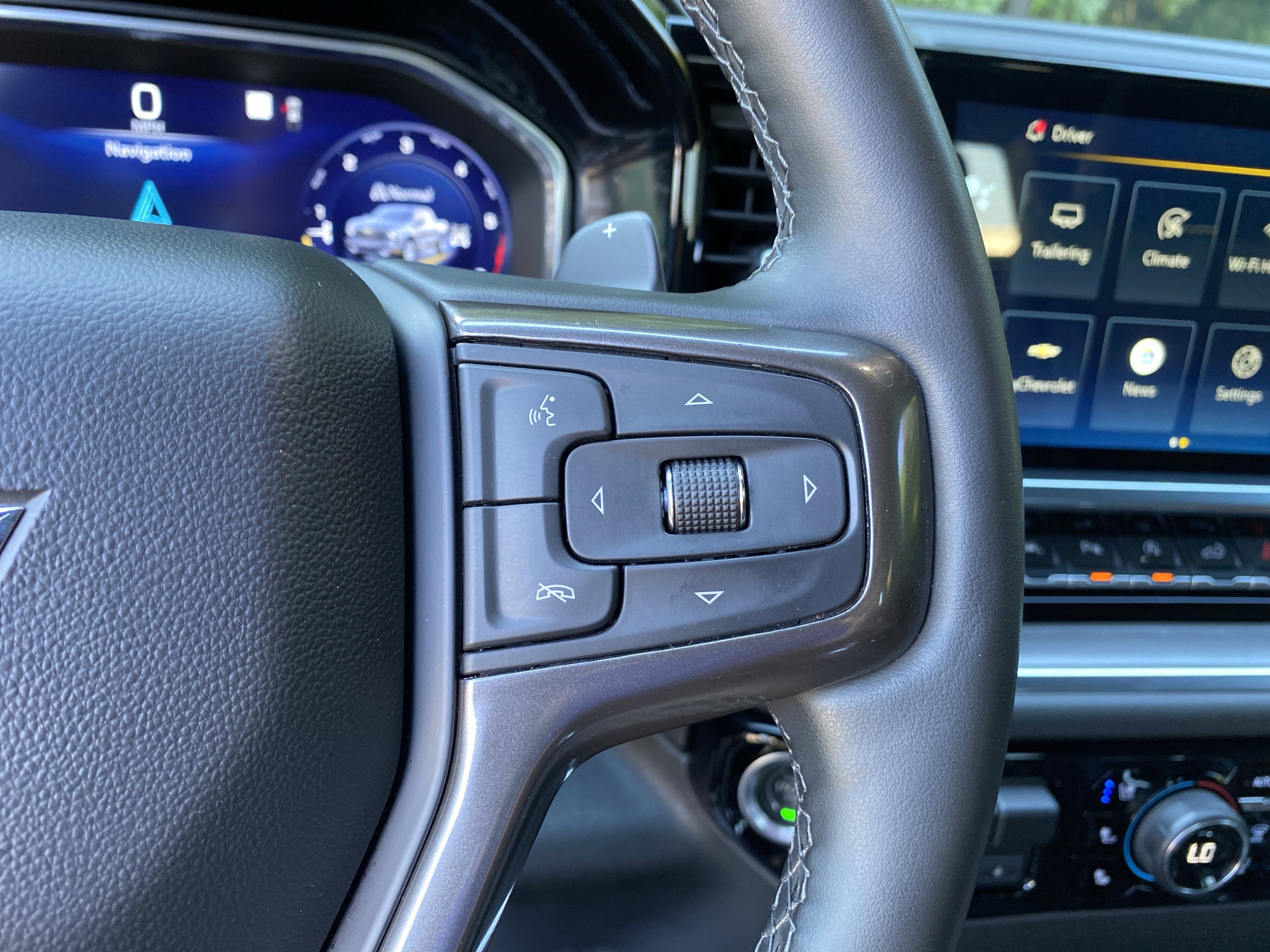 Used 2023 Chevrolet Silverado 1500 High Country w/ High Country Premium Package AWD/4WD image 21