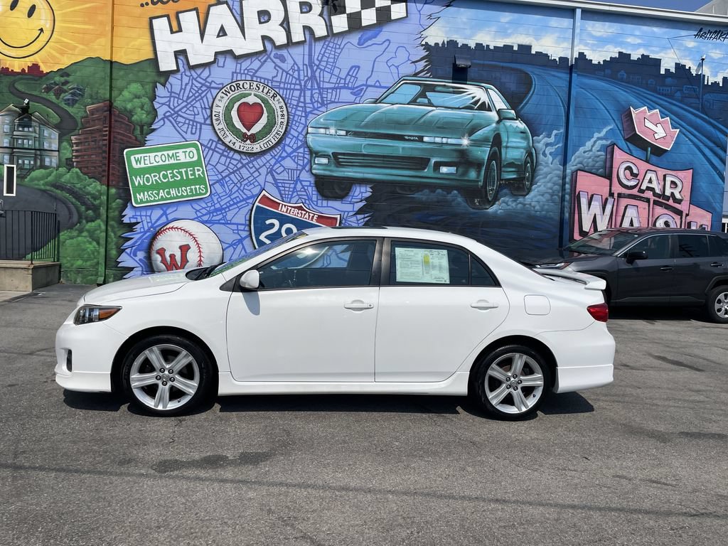 Used 2013 Toyota Corolla S w/ Premium Pkg FWD image 2