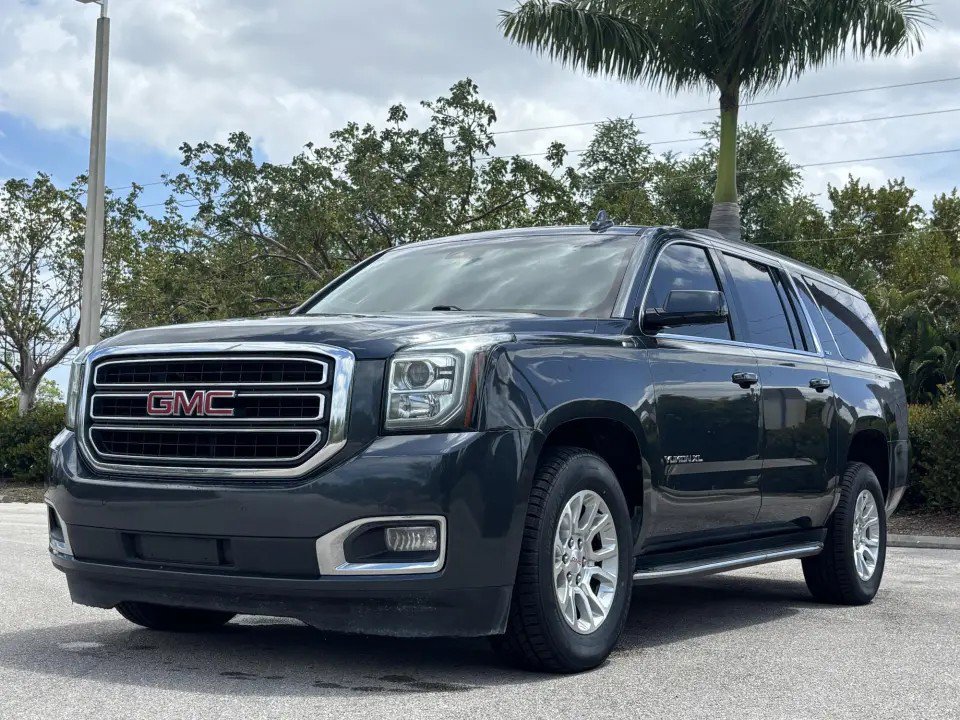 Used 2019 GMC Yukon XL SLT AWD/4WD video 2