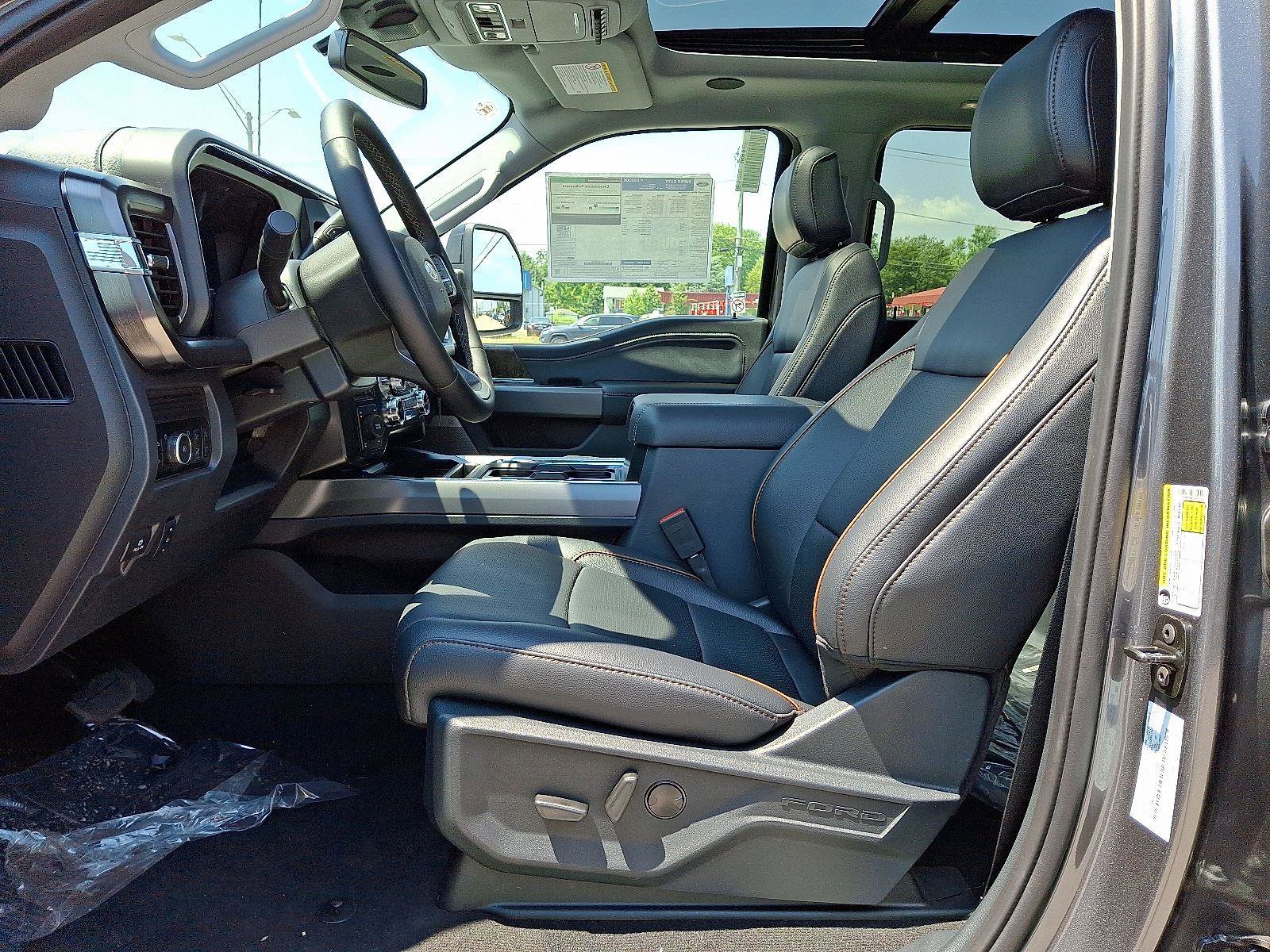 New 2025 Ford F350 Lariat w/ Lariat Ultimate Package image 7