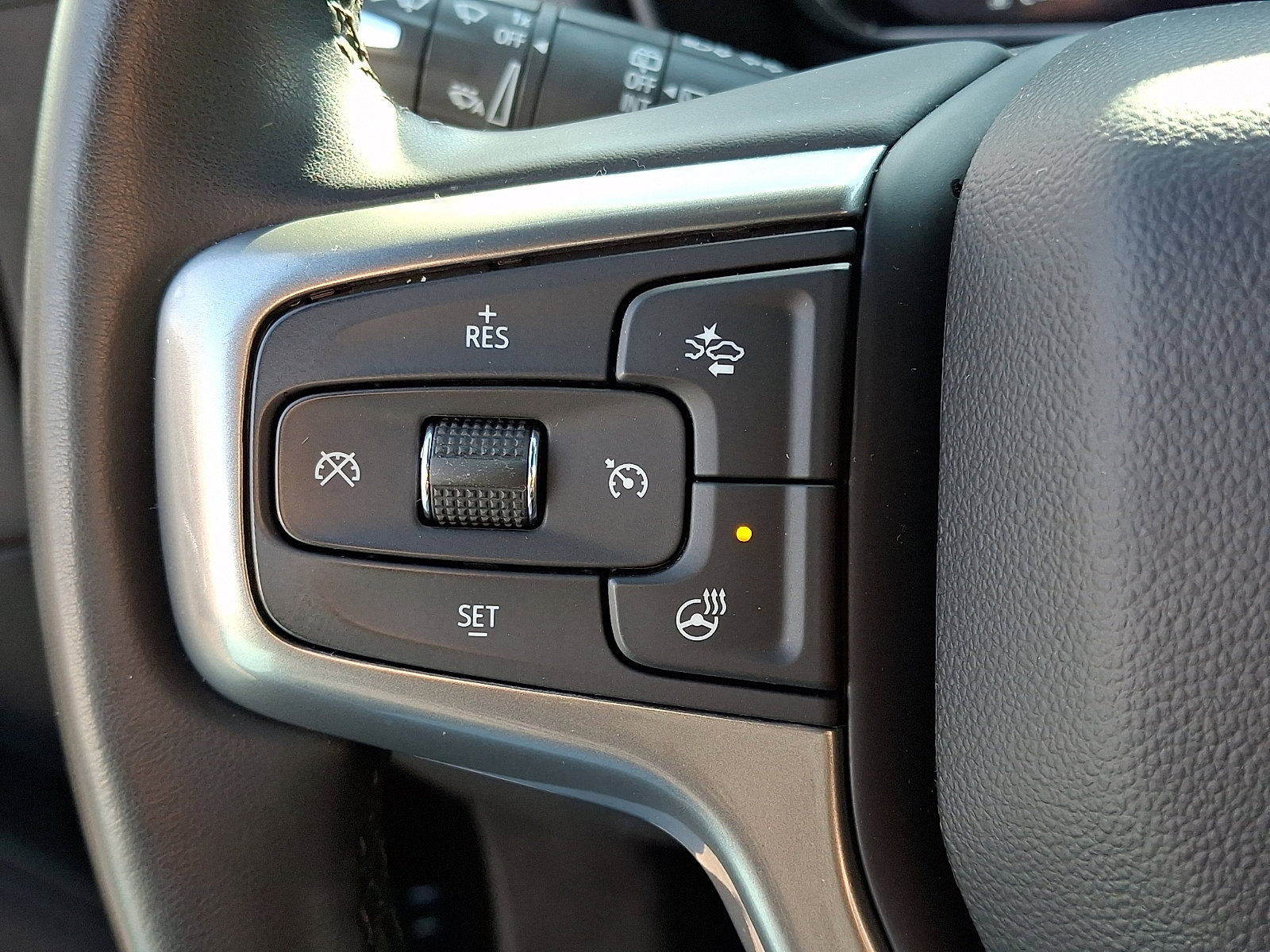 Certified 2024 Chevrolet Suburban Premier AWD/4WD image 24