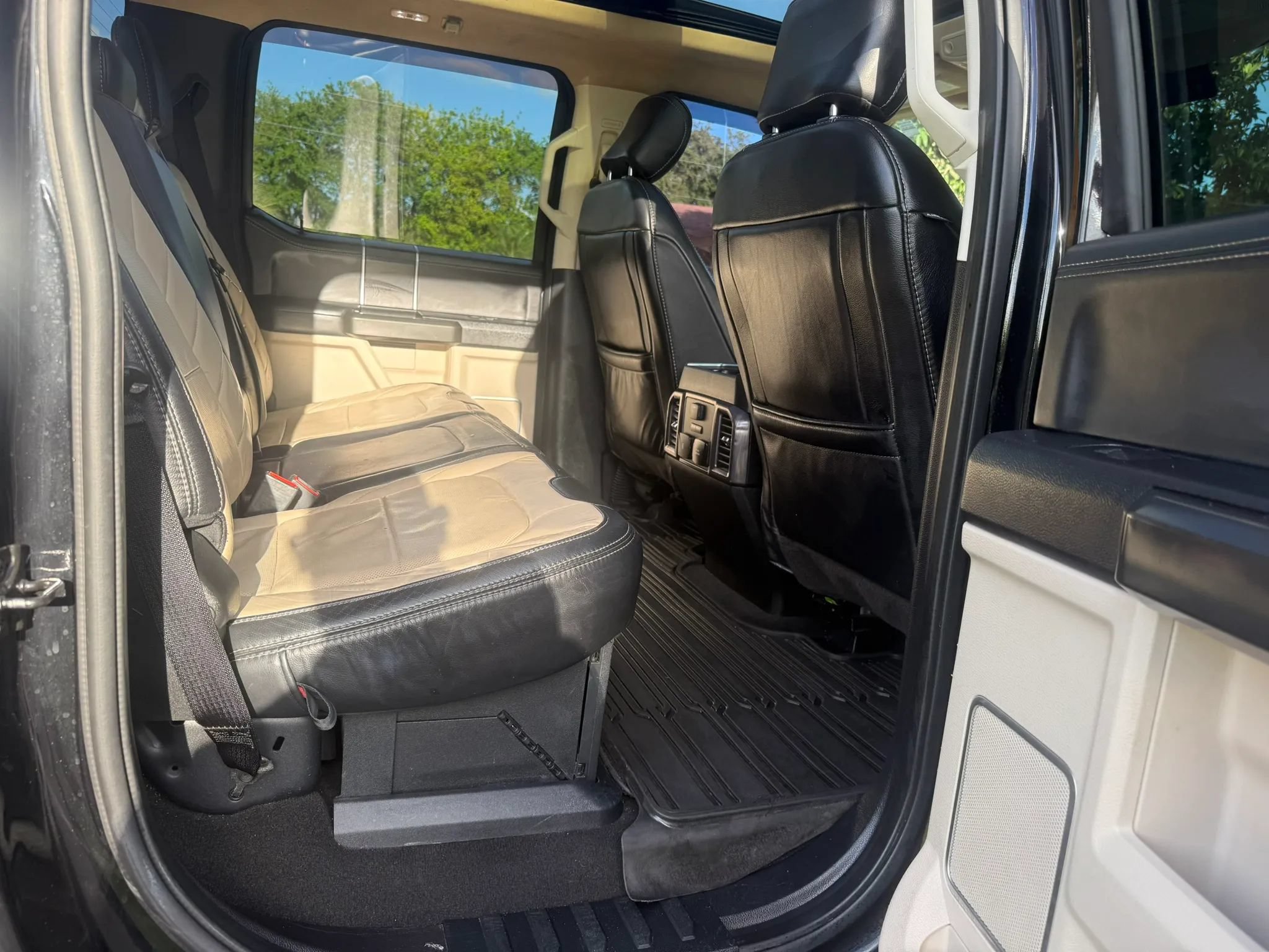 Used 2020 Ford F250 Limited w/ FX4 Off-Road Package AWD/4WD image 12