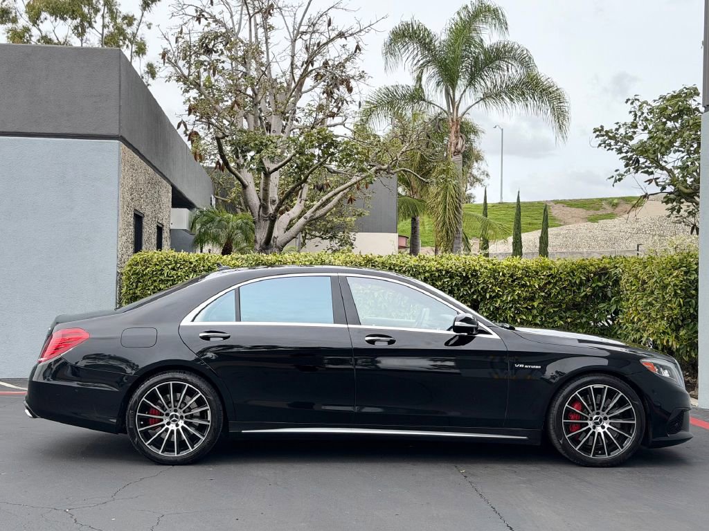 Used 2015 Mercedes-Benz S 63 AMG 4MATIC Sedan image 9