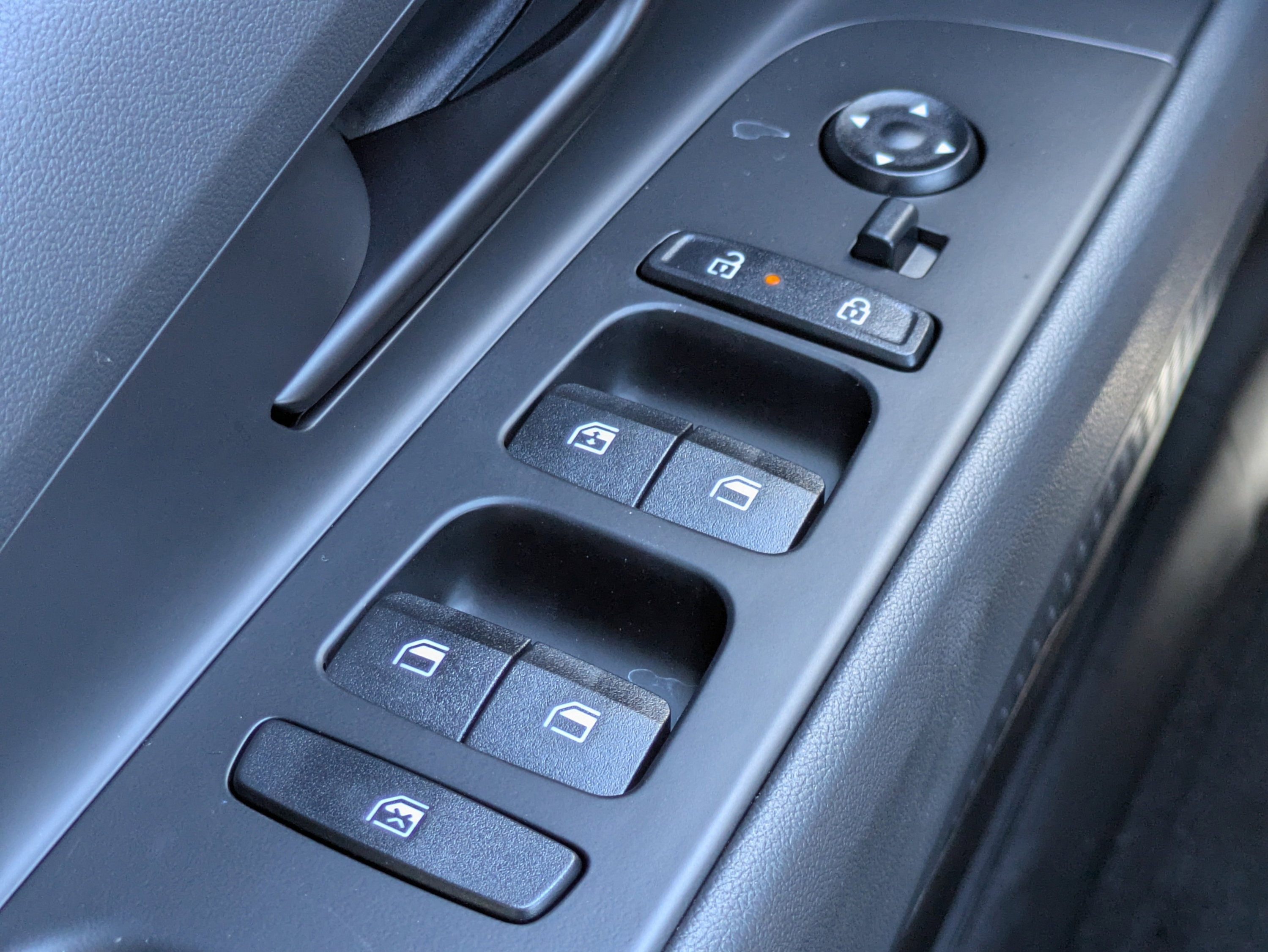 New 2026 Hyundai Elantra Sport FWD image 22