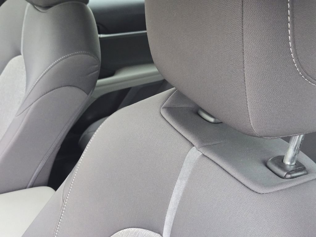 Used 2022 Toyota Camry LE FWD image 14