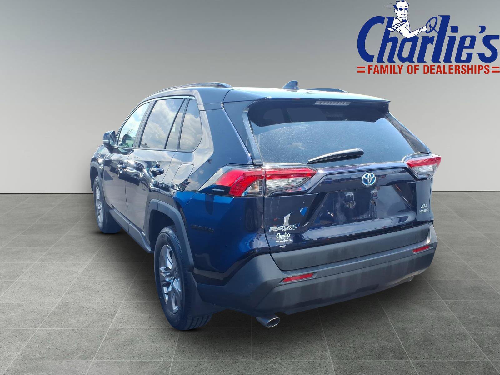 Used 2023 Toyota RAV4 XLE w/ Convenience Package AWD/4WD image 5