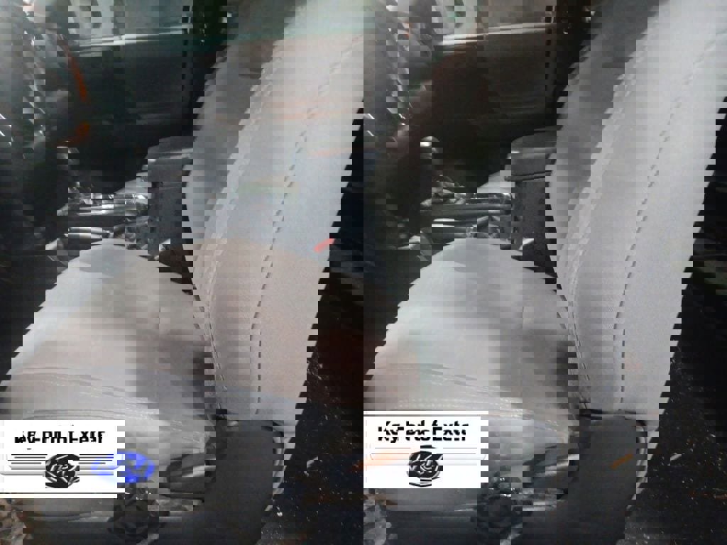 Used 2018 Toyota Tacoma SR image 16