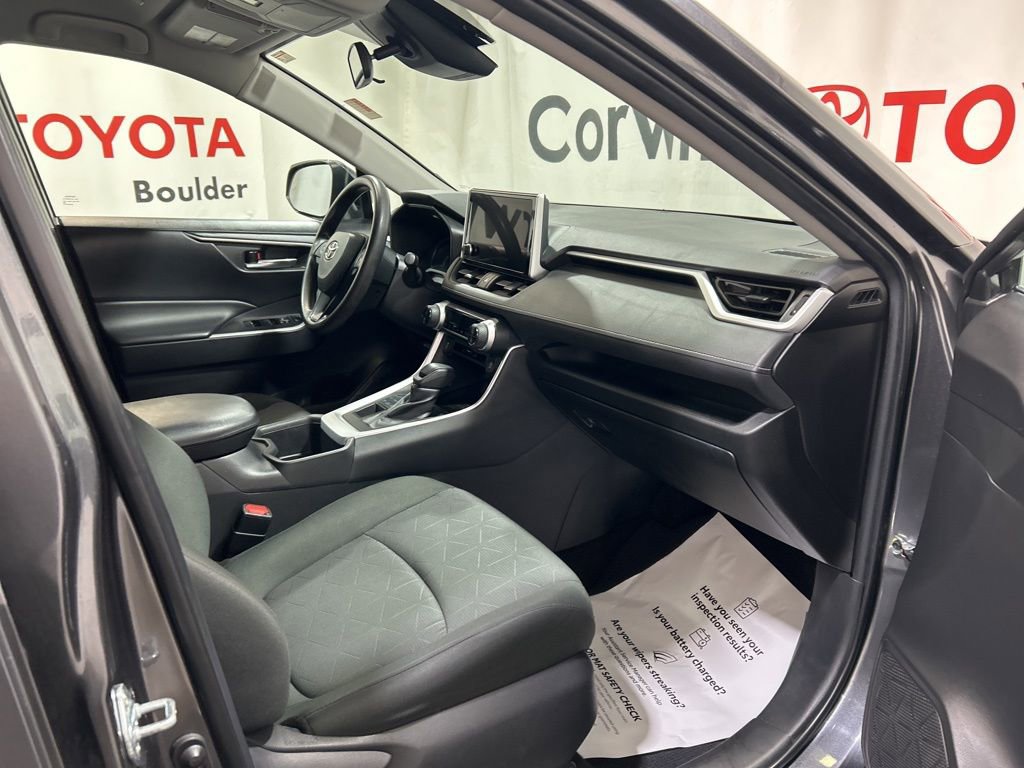 Used 2023 Toyota RAV4 XLE AWD/4WD image 12