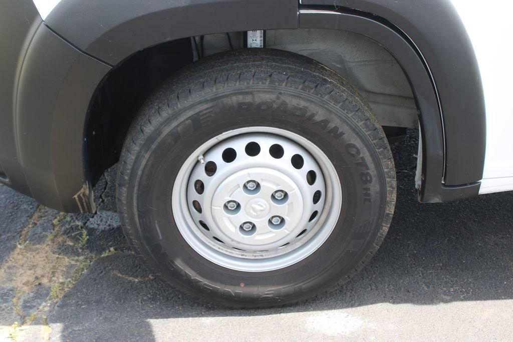 Used 2024 RAM ProMaster 2500 w/ Convenience Group FWD image 17