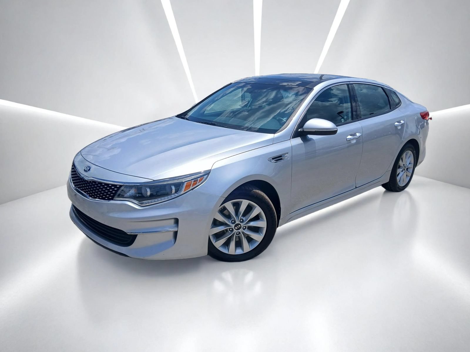 Used 2017 Kia Optima EX w/ Premium Package FWD image 1