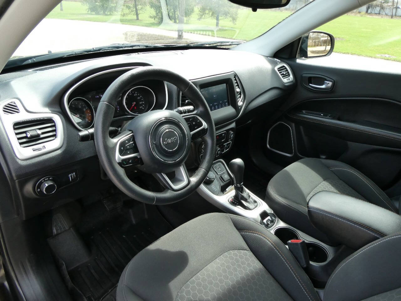 Used 2019 Jeep Compass Sport AWD/4WD image 10