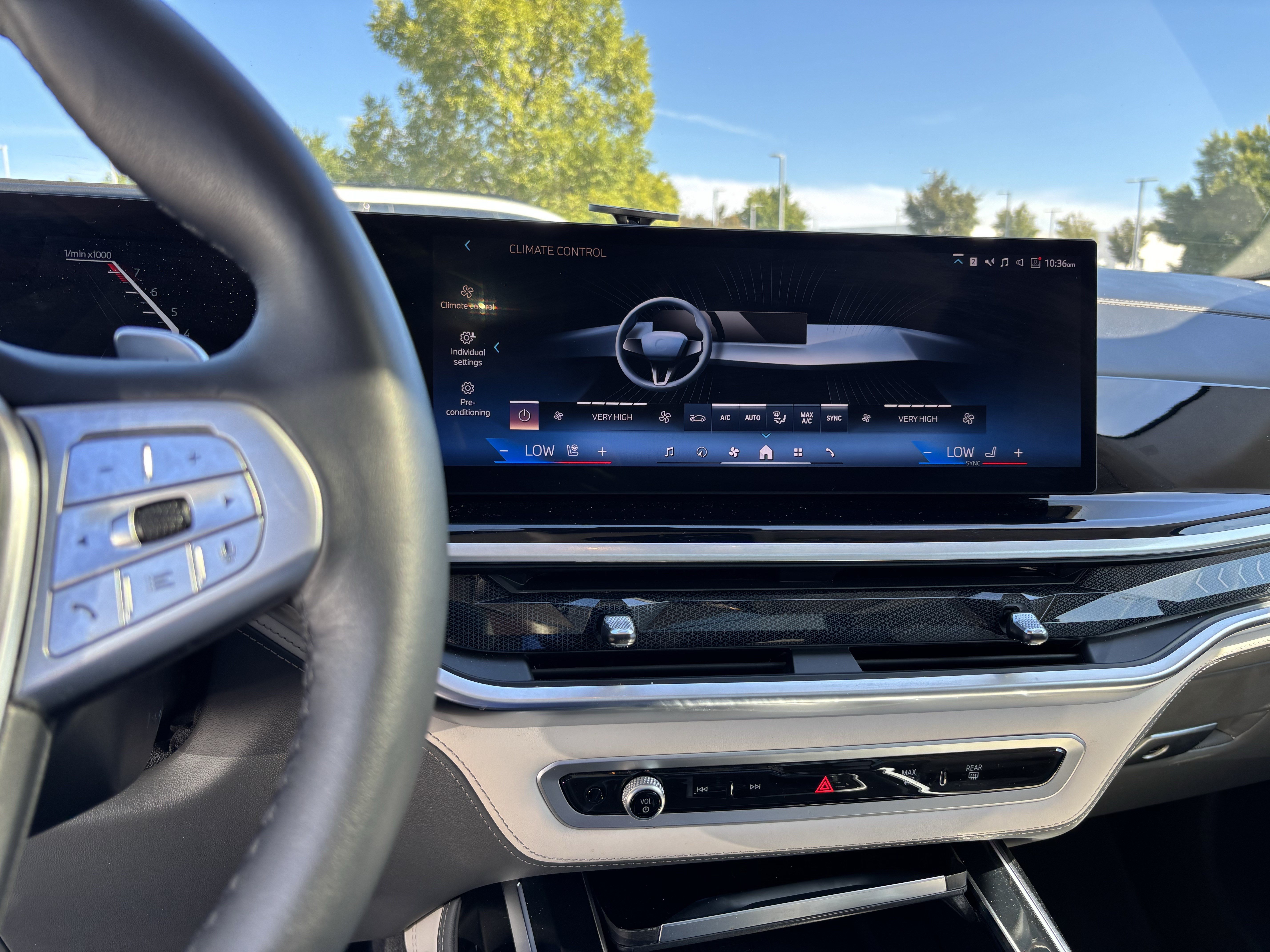 Certified 2024 BMW X7 xDrive40i AWD/4WD image 18