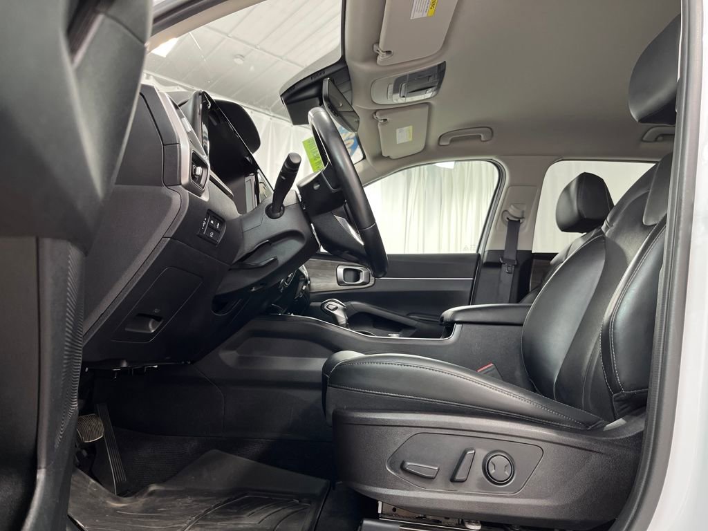 Used 2021 Kia Sorento EX image 10