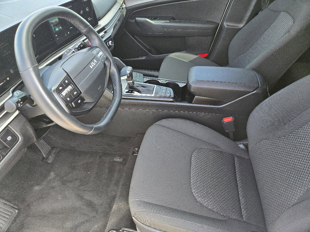 New 2026 Kia Sportage LX image 9
