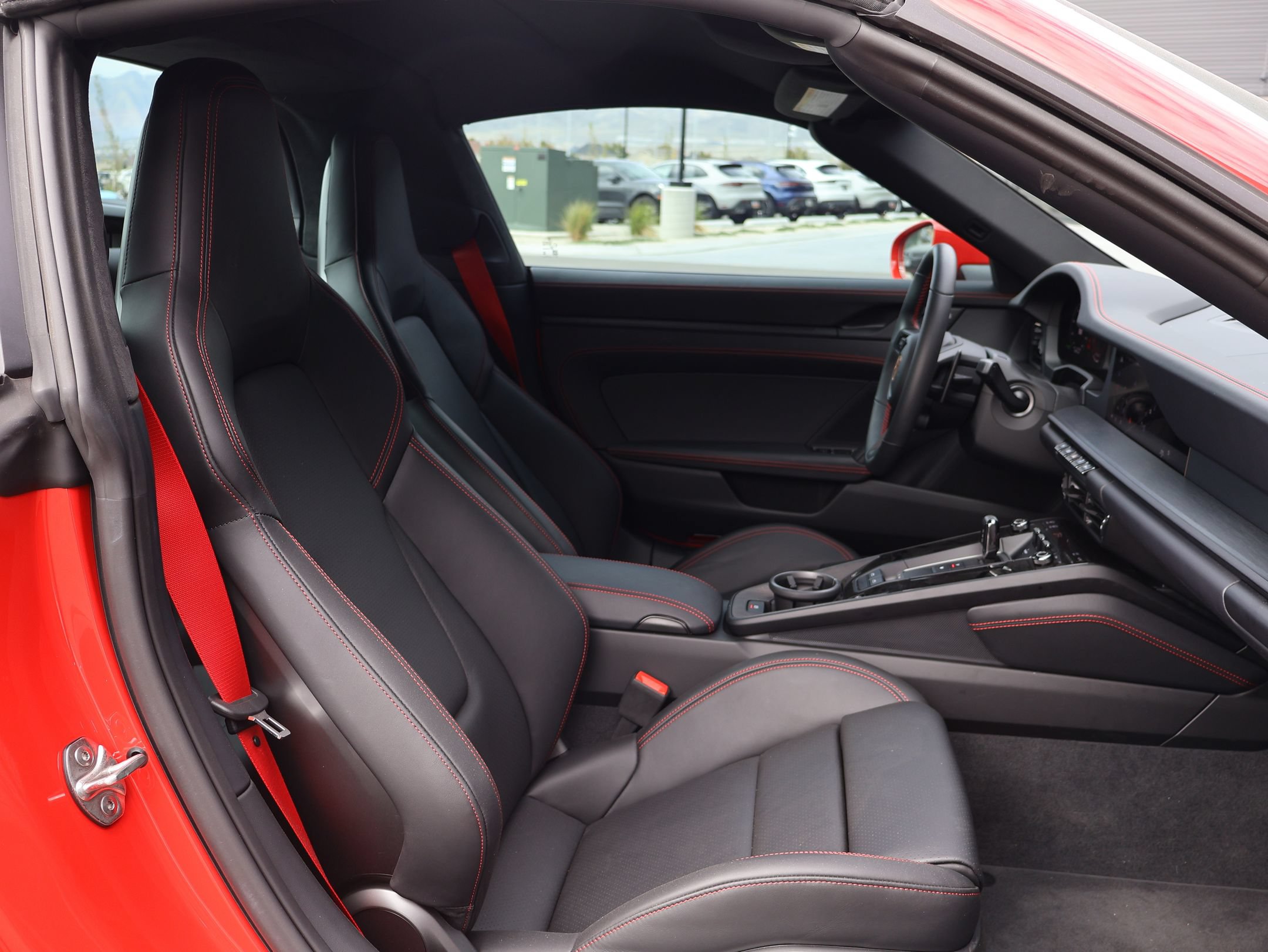 Certified 2026 Porsche 911 Targa 4 GTS AWD/4WD image 27