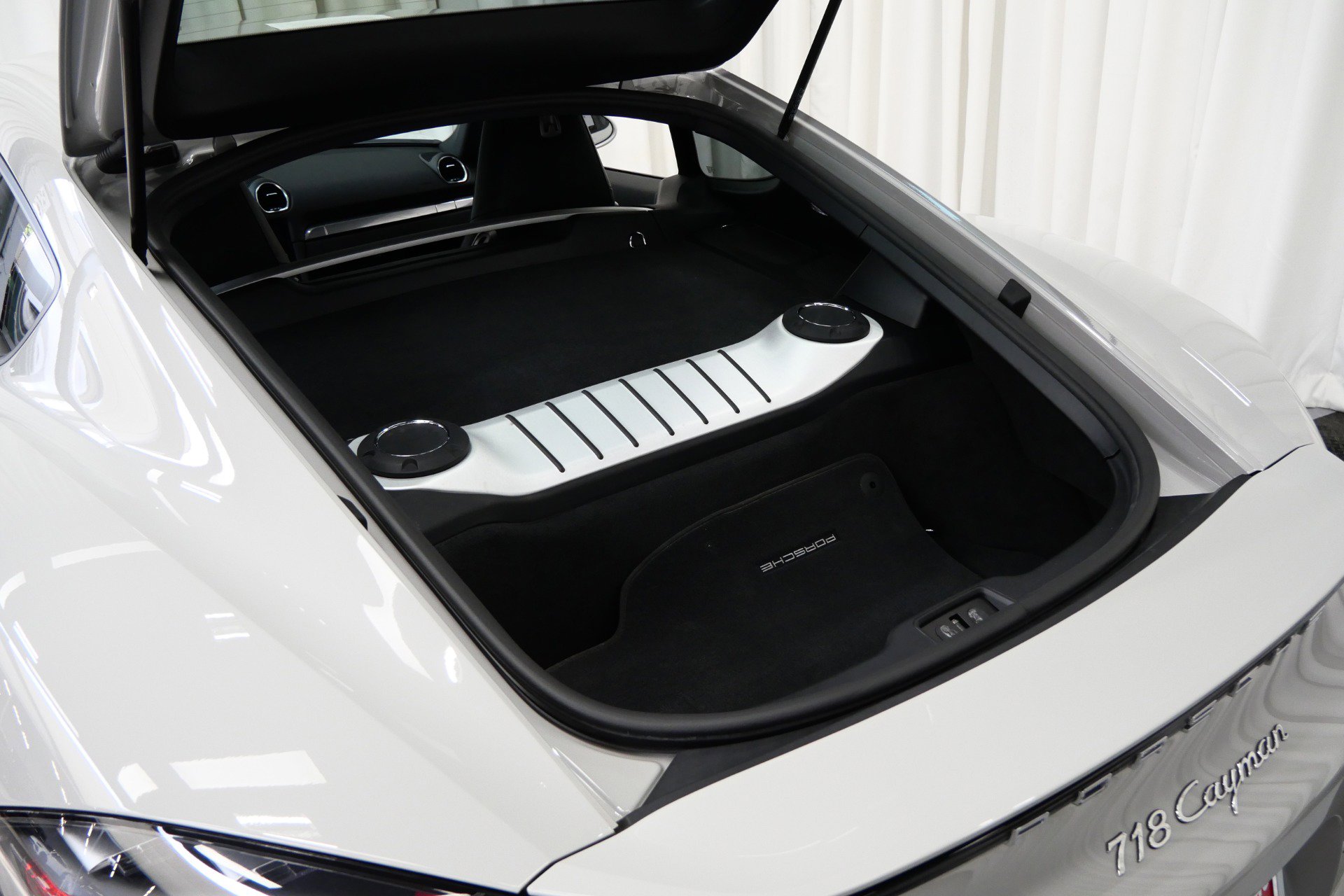 Used 2024 Porsche 718 Cayman image 12