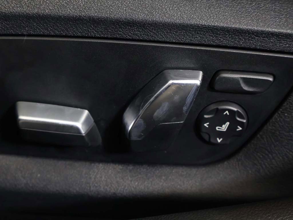 Used 2023 BMW 530i xDrive w/ Convenience Package image 35