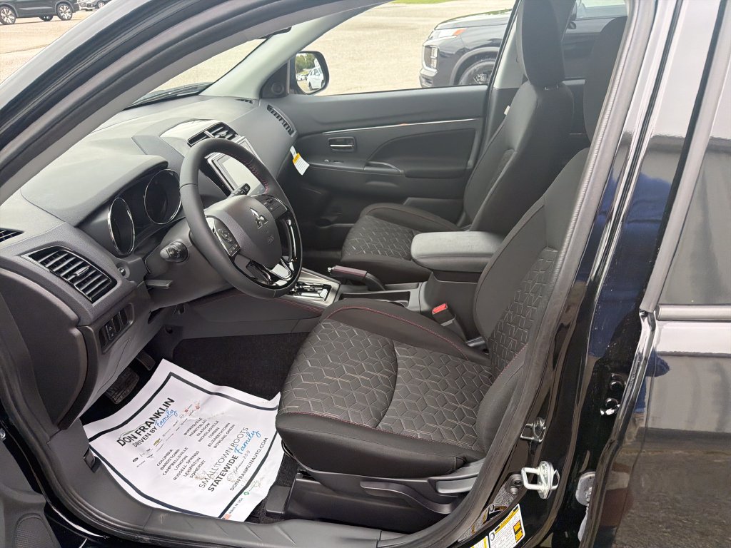 New 2027 Mitsubishi Outlander Sport LE AWD/4WD image 13