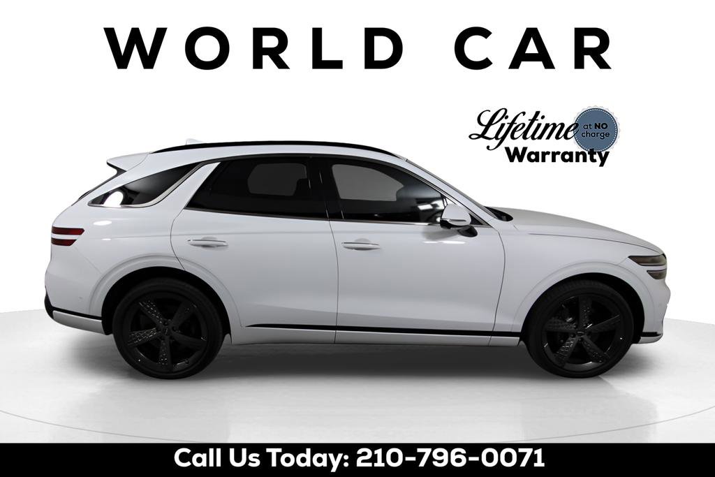 Used 2025 Genesis GV70 3.5T Sport w/ Sport Prestige Package AWD/4WD image 8