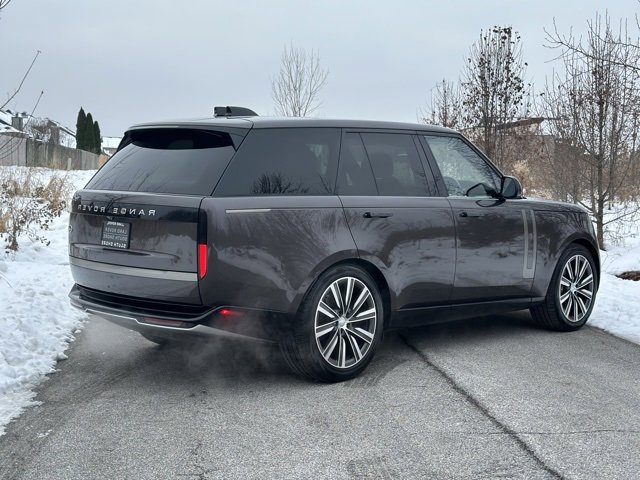 Used 2023 Land Rover Range Rover SE image 6