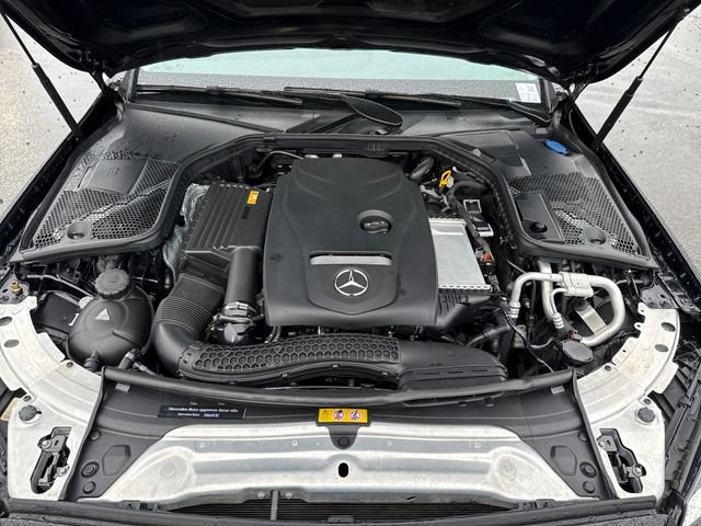 Used 2018 Mercedes-Benz C 300 4MATIC Sedan image 34